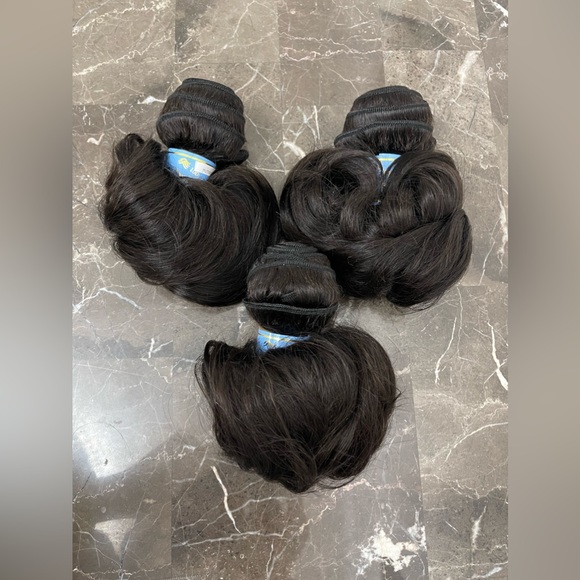 New! 8” Natural Black, Bouncy Wave Top Virgin Human Hair Bundles (Quantity 3) - Picture 3 of 6